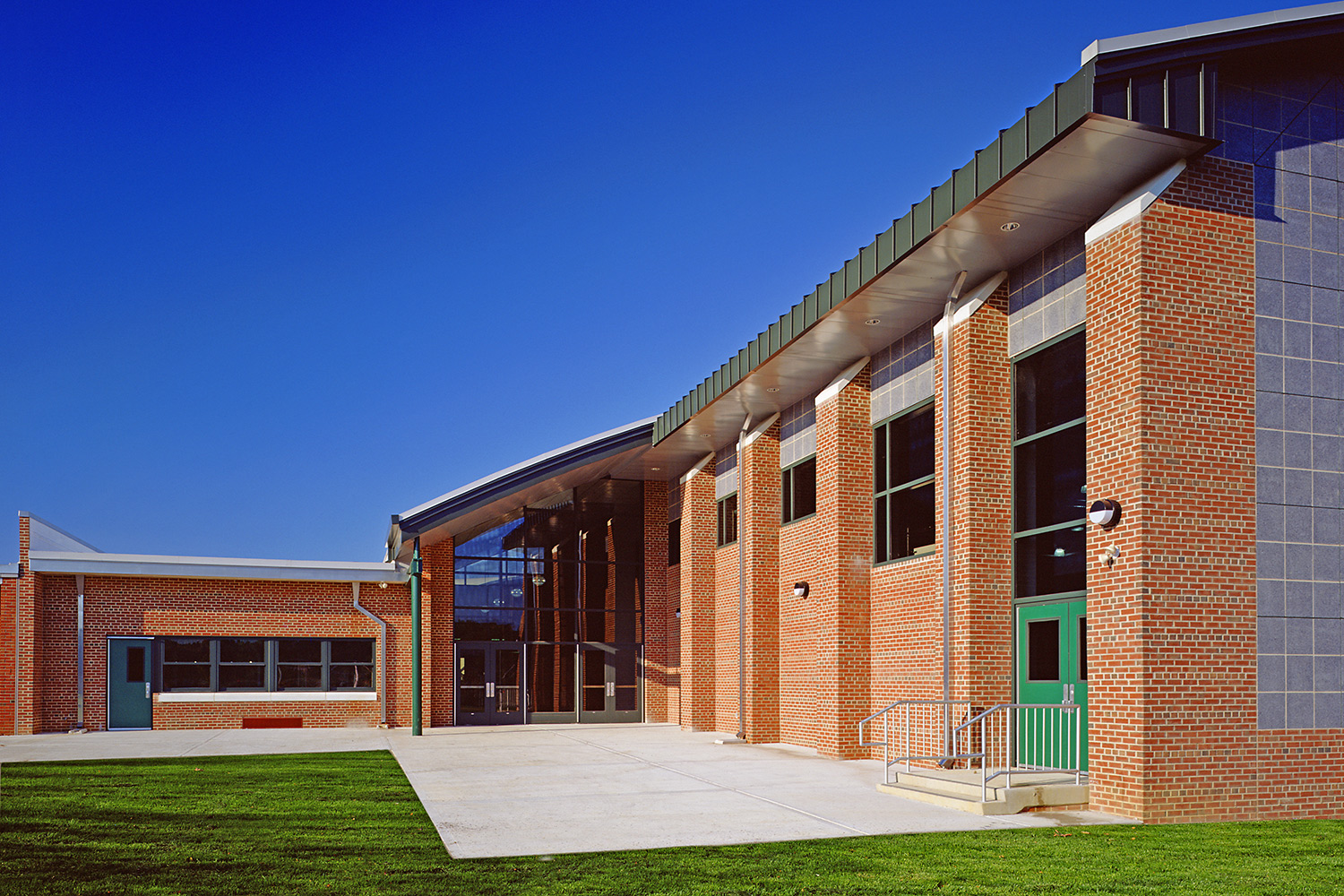 Hazlet Middle School for USA Architects